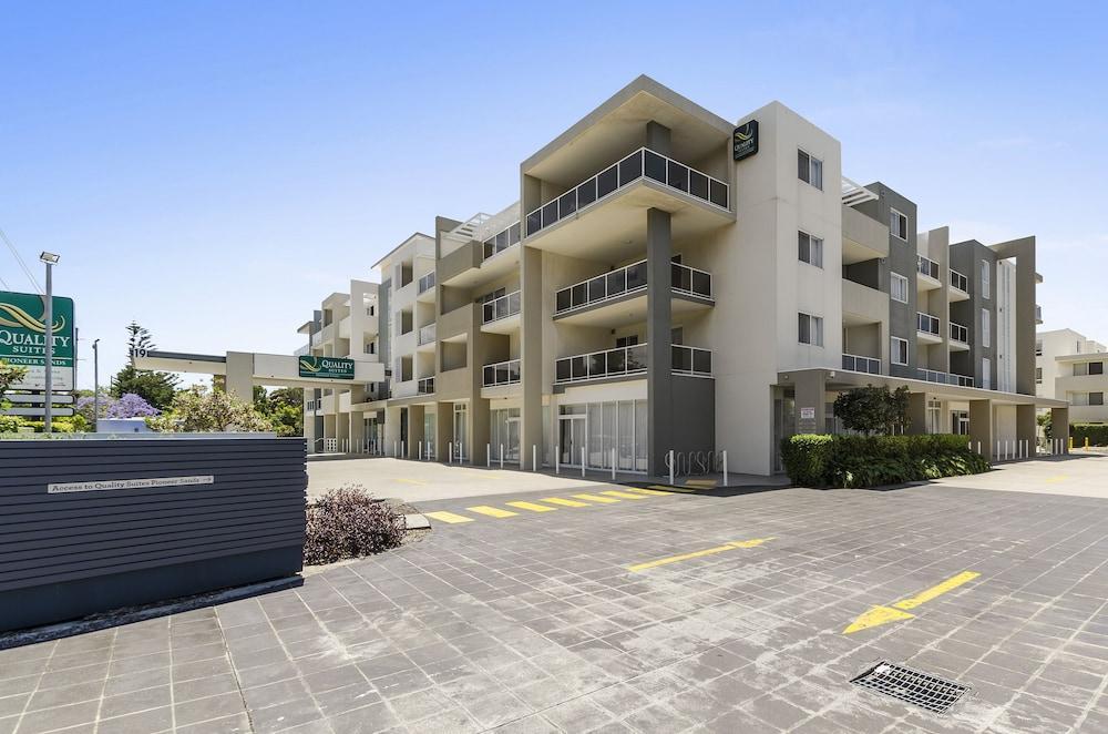 Quality Suites Pioneer Sands Wollongong Exterior foto