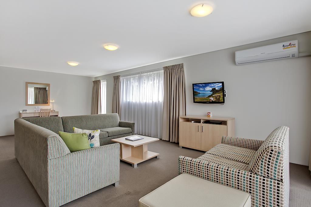 Quality Suites Pioneer Sands Wollongong Exterior foto