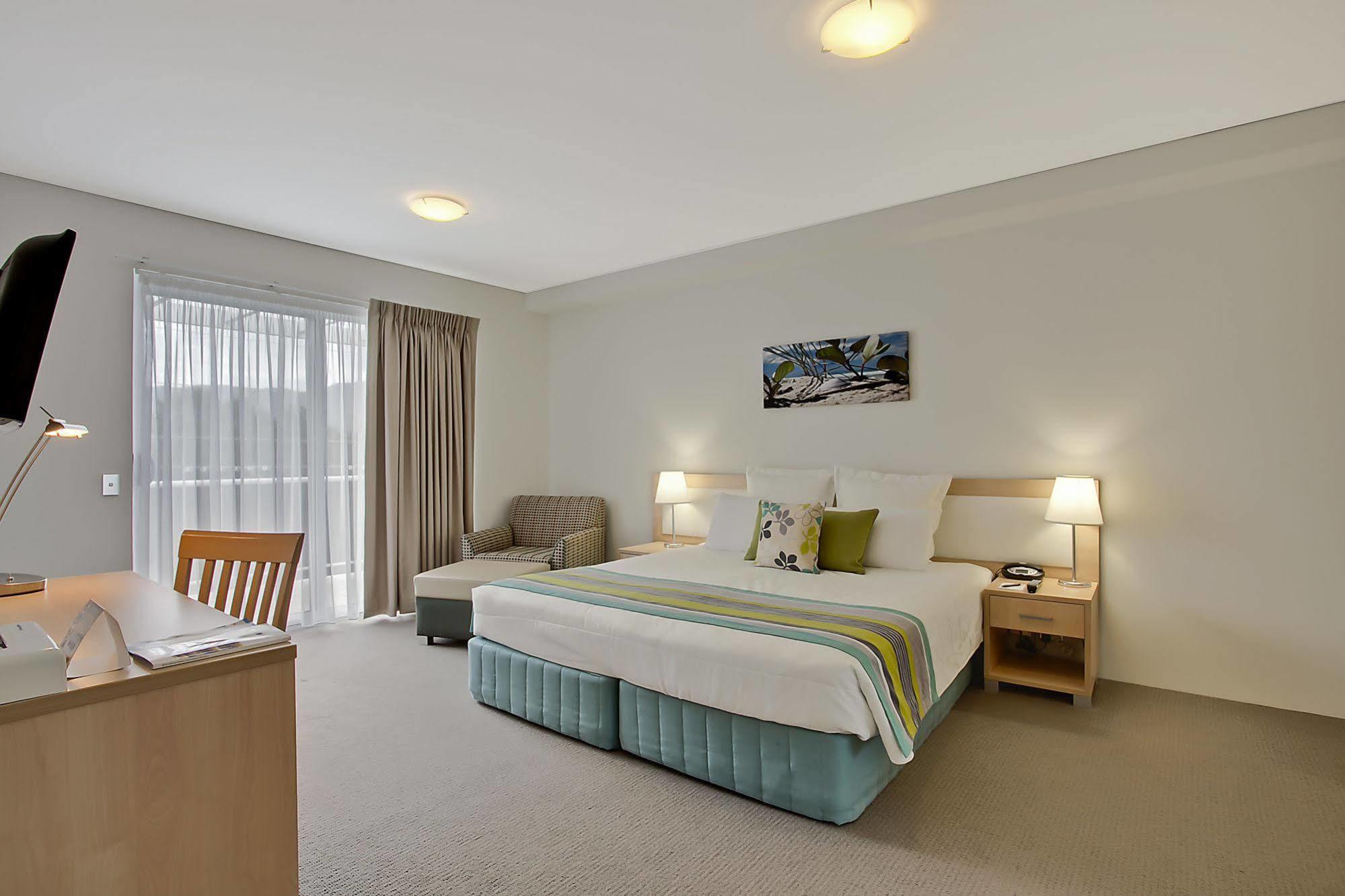 Quality Suites Pioneer Sands Wollongong Exterior foto