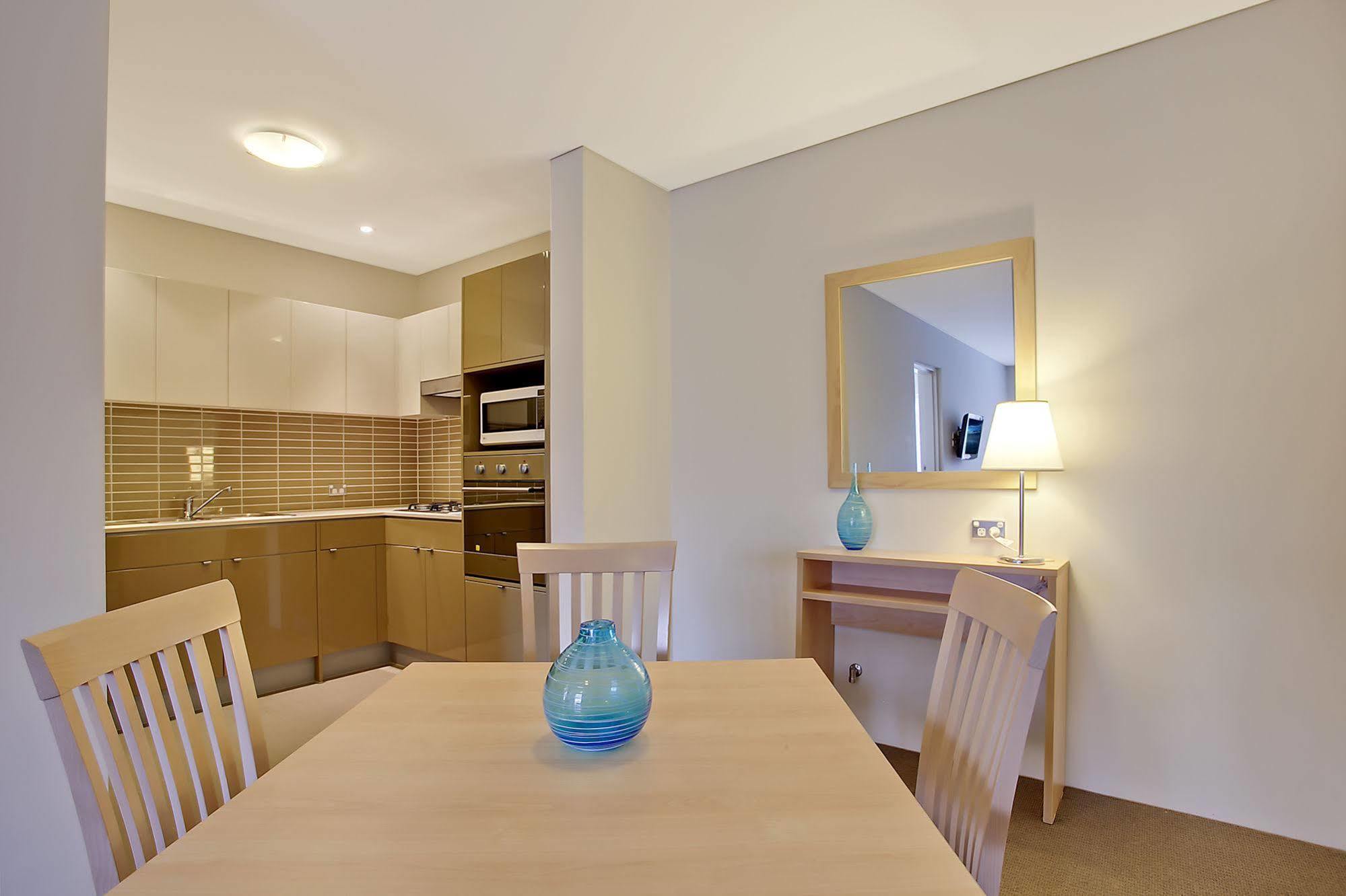 Quality Suites Pioneer Sands Wollongong Exterior foto