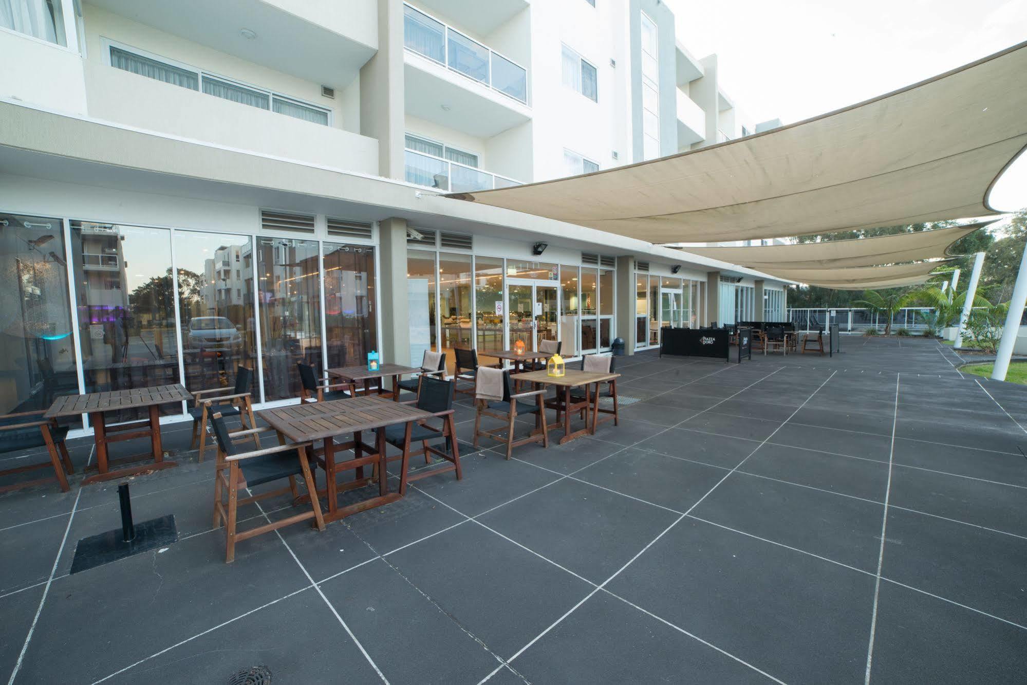 Quality Suites Pioneer Sands Wollongong Exterior foto
