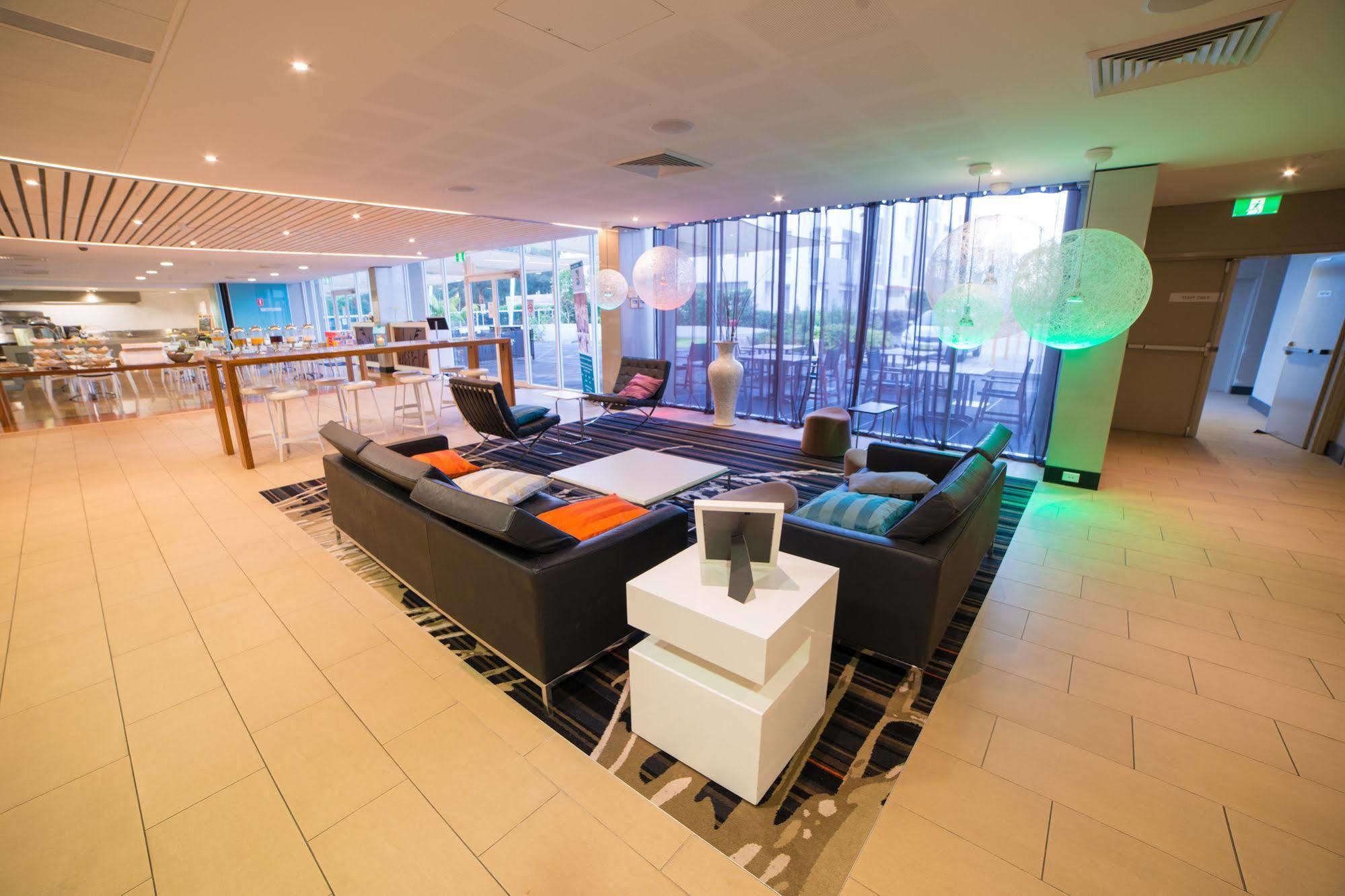 Quality Suites Pioneer Sands Wollongong Exterior foto